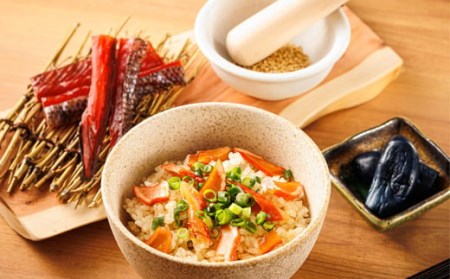 ＜北海道産＞秋鮭(サケ)のみを使用した「鮭とばソフト」250g×10個【配送不可地域：離島】