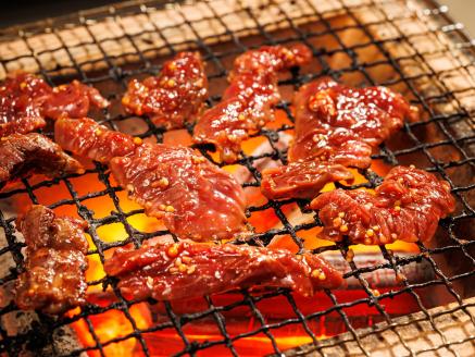 焼肉食材専門店トリプリしおた「北海道産牛使用　特撰　味付牛ハラミ」(300g×2パック)【配送不可地域：離島】