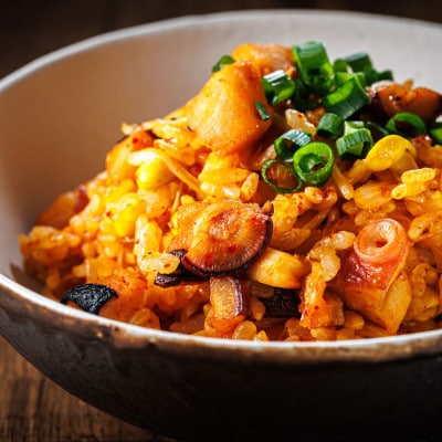 【毎月定期便】みなとのタコキムチ＜北海道釧路町 昆布森産タコ使用＞ 300g×1パック　全6回【配送不可地域：離島】