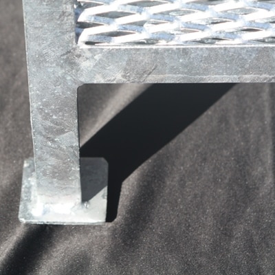 金属加工のプロがつくる「屋外用のゴミ箱」(縦50cm×横50cm×高さ60cm)