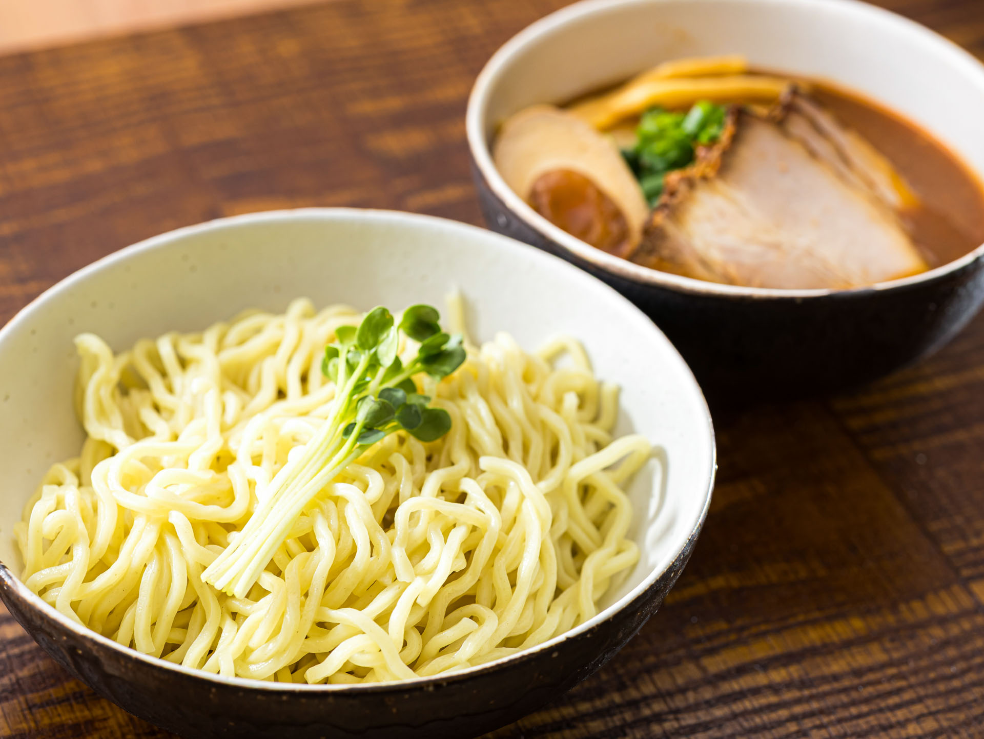 【12/21まで年内発送】北海道のうま辛 つけ麺340g(2食入り)×8個＜計16人前＞ ちぢれ太麺【配送不可地域：離島】