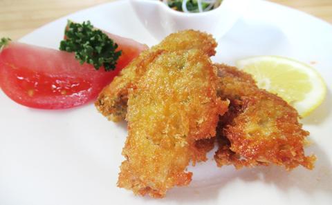 北海道厚岸産牡蠣「マルえもん」むきかき300g（約12～15粒）