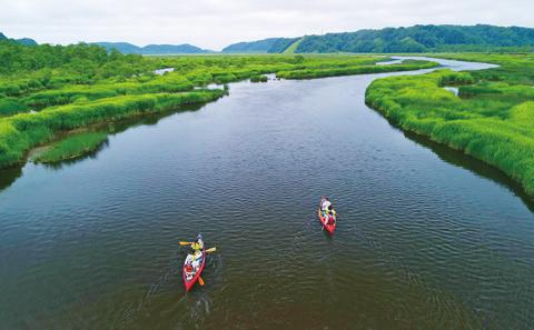 厚岸「別寒辺牛川」カヌー体験 2名様 参加チケット