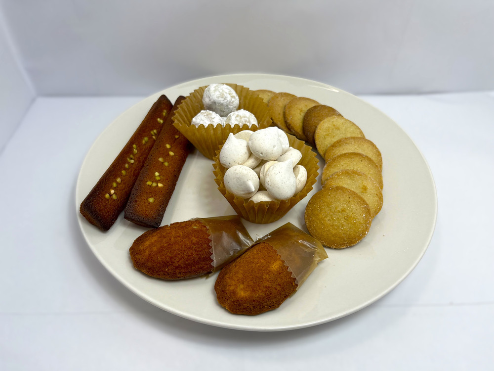 北海道そば粉の焼き菓子8個セット【グルテンフリー,幌加内産そば粉100%マドレーヌ,フロランタン,サブレ,フィナンシェ,メレンゲ】