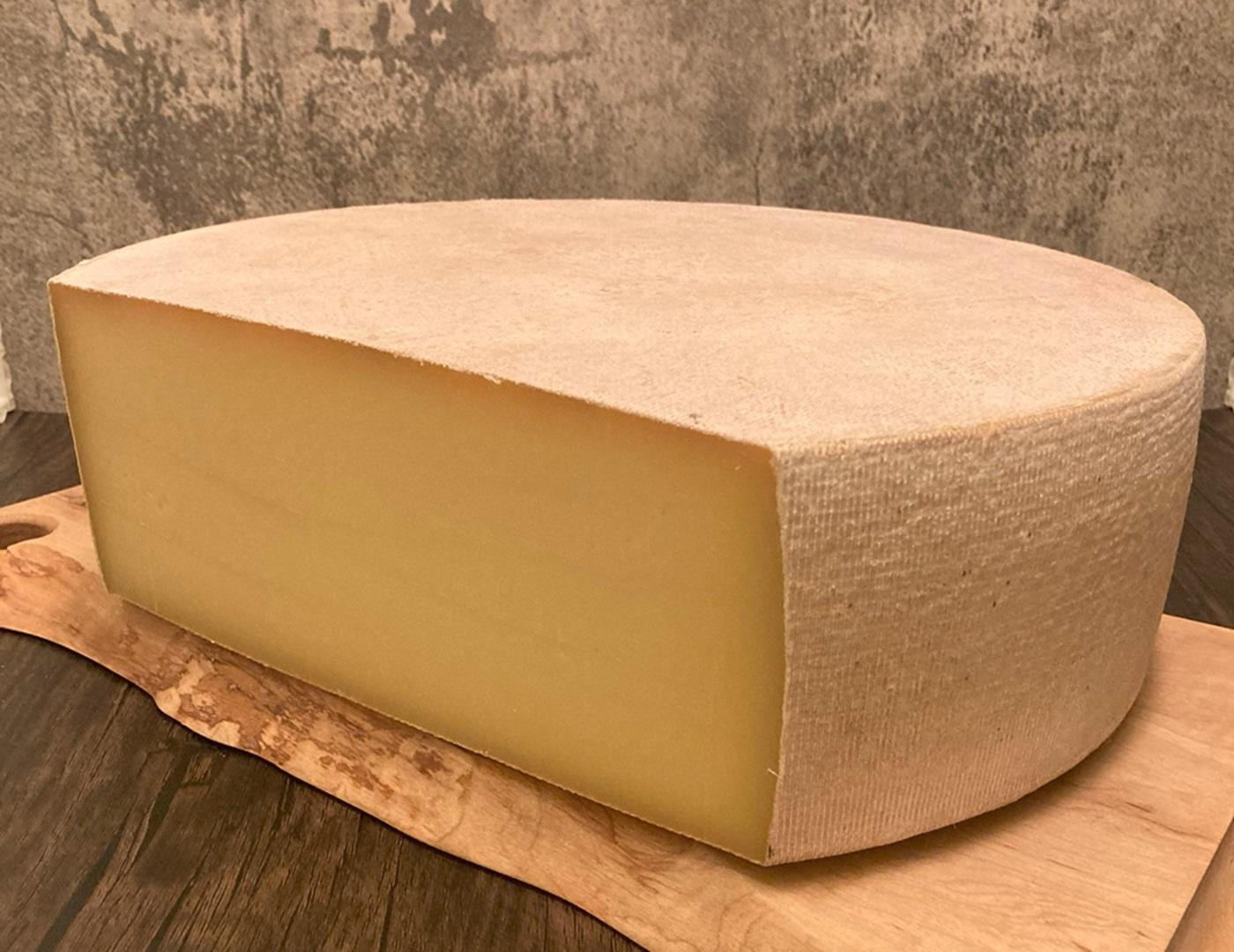 【Japan Cheese Awards 2024金賞受賞】長坂牧場チーズ工房 　長期熟成ハードチーズ２種詰め合わせ　 みのり と こしょう 100g×各2個【 ナチュラルチーズ 乳製品 発酵 熟成 グルメ ギフト お取り寄せ 標茶町 北海道 】