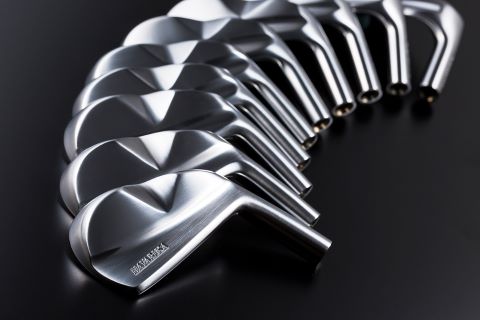 1102.HAYABUSAlron 5番相当26度～PW相当46度、MODUS105の6本セット R、S、Ⅹ