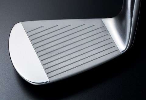 1068. HAYABUSA  Iron６本セット JAPAN LIMITED DiamanaNewThump（5番相当26度～PW相当46度の6本セット）i95シャフト、i105シャフト