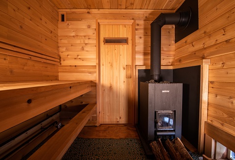 9006.森の中に佇むプライベートサウナ＆温泉施設「屈斜路湖サウナ倶楽部」の6時間貸切利用券（最大6名までご利用可能です）