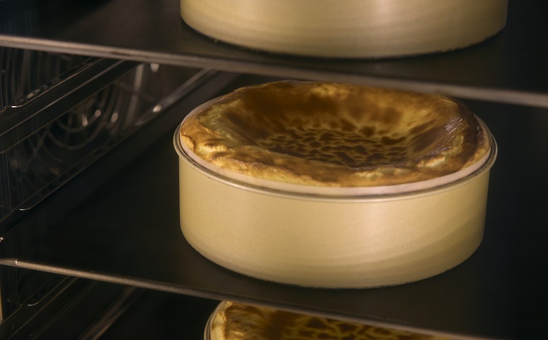 3651.プレミアム ベイクドチーズケーキ 6号