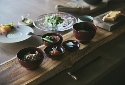 9007.TAPKOP(タップコップ)敷地面積約9000坪の広大な敷地を1日1組限定で貸切できるプライベートヴィラ　ふるさと納税宿泊券2名様1泊2食付き（コース料理)　宿泊券