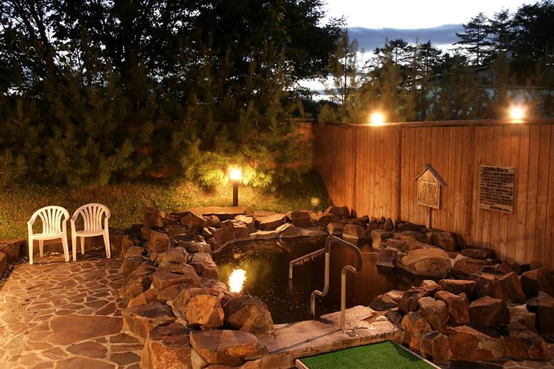 鶴居村モール温泉HOTEL TAITO宿泊券「1泊2食付　釧路湿原国立公園秘境ガイドプラン(2名様)」