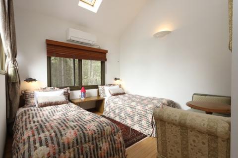 おいしい食事と小さなお宿　ホテル夢工房　宿泊券【一泊二食付きスタンダードプラン】(1名様)