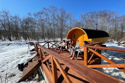 マナミキャビン1泊2日宿泊【ロシア製バレルサウナ完備】