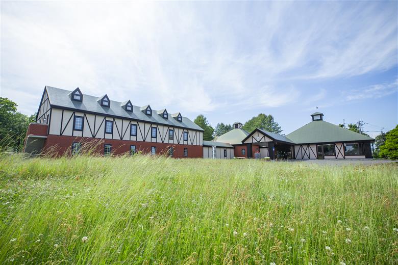 鶴居村モール温泉HOTEL TAITO宿泊券「1泊2食付　釧路湿原国立公園秘境ガイドプラン(2名様)」