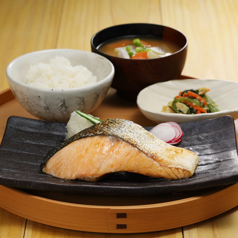 【訳あり】アトランティックサーモン 塩切身 小分け包装【1kg】_T010-1691