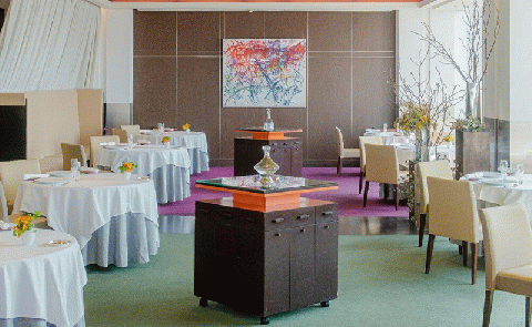 【東京丸の内】Sens & Saveurs（サンス・エ・サヴール）北海道白糠食材ランチコース 3名様_Y150-0542