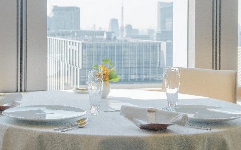 【東京丸の内】Sens & Saveurs（サンス・エ・サヴール）北海道白糠食材SPECIALランチコース 2名様_Y100-0541