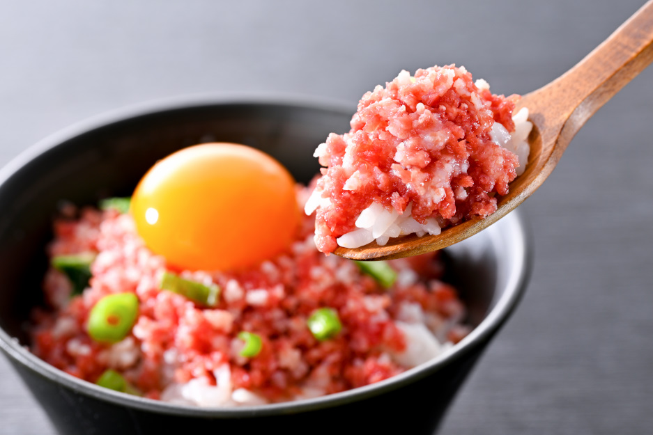北の生とろ牛フレーク 200g 牛トロ丼10杯分【AJ0000165】（ 北海道 別海 肉 牛 フレーク 人気 ふるさと納税 ）