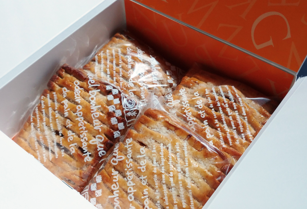 【定期便】酪農王国のアップルパイ 大きな3号サイズ(4個入) × 12ヵ月【全12回】