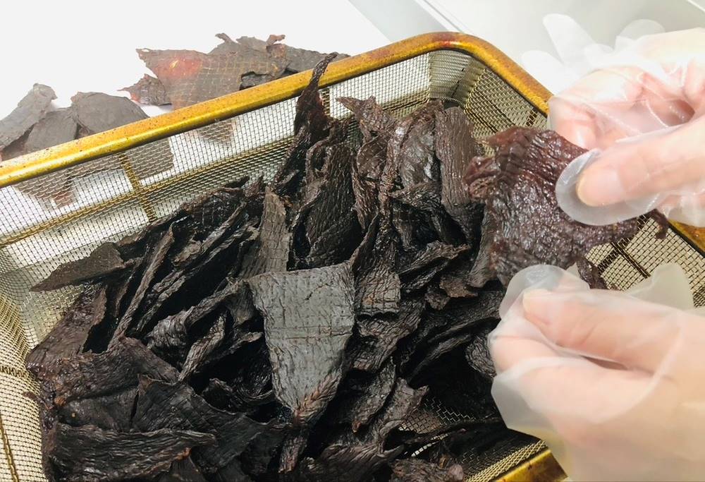 北海道 根室産 蝦夷鹿 ジャーキー OUTLAND JERKY 40g×5パック【be034-0446】