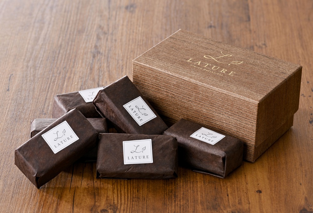 御礼！ランキング第1位獲得！別海町産発酵バター使用 LATUREの「レーズンバターサンド」6個入り【CC0000137】