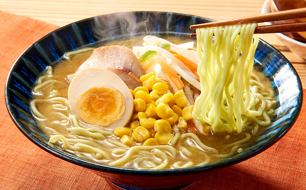 羅臼昆布ラーメン食べ比べ（しょうゆ味２個、しお味２個、みそ味２個）６個セット