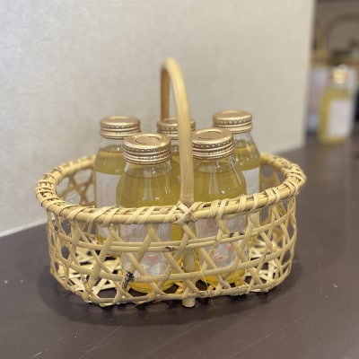 津軽竹籠と水を一滴も使わない丸絞りりんごジュース5本セット