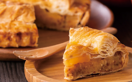 青森窯出しアップルパイとベイクドチーズケーキ