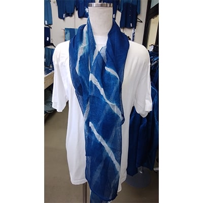 あおもり藍工房のストール(柄指定なし)