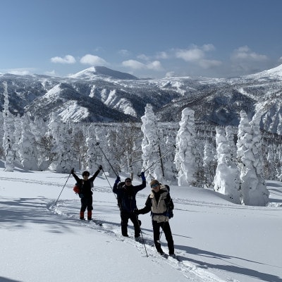 自分の足で登ろう!春の八甲田の大自然を満喫するスノーシューツアー1名様【体験時間:約6時間】