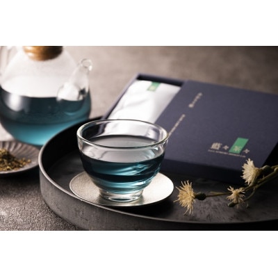 染めてよし!食べてよし!「あおもり藍」のチカラ感じる干菓子と茶と手巾の三段重