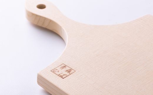 青森ヒバ　カッティングボード　1枚