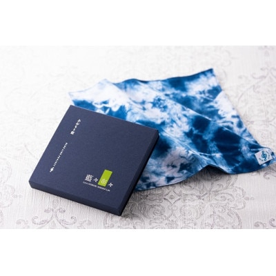 染めてよし!食べてよし!「あおもり藍」のチカラ感じる干菓子と茶と手巾の三段重