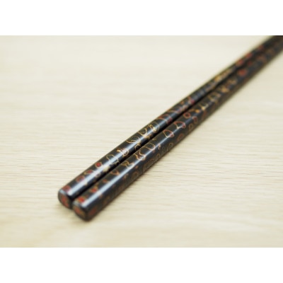 津軽塗　唐塗　呂上金彩色　1膳