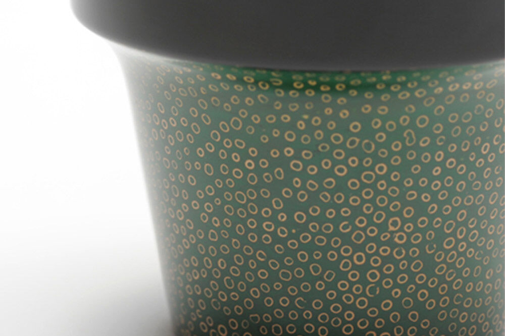 【寄附金額見直しました】aeru 津軽塗りの こぼしにくい【コップ】（緑七々子塗り）食器 津軽塗 湯呑 湯呑み 湯のみ ぐい呑み ベビー 赤ちゃん 子供 介護 高齢者 プレゼント ギフト ベビー用品 ベビー食器 こども食器 おしゃれ 津軽塗り 工芸品 青森 青森県