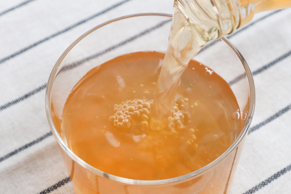 ストレートりんごジュース ブレンド 180ml×10本セット 青森県弘前市産りんご果汁100％ みらいファーム・ラボ 株式会社 小栗山農園