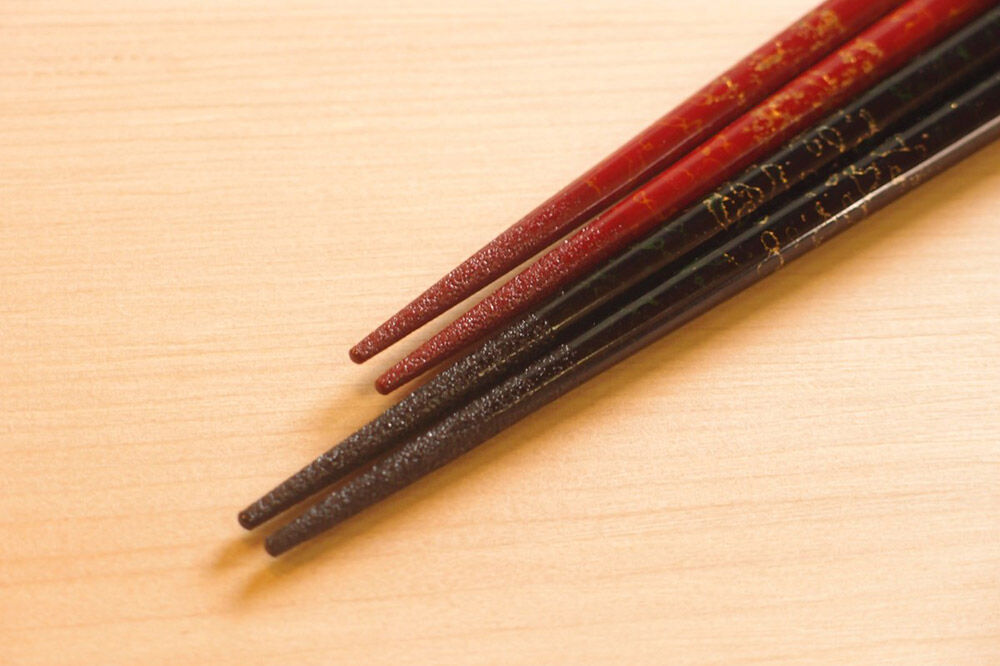 【寄附金額見直しました】津軽塗 夫婦箸 こごり 唐塗 黒（大）・赤々（中）ペア