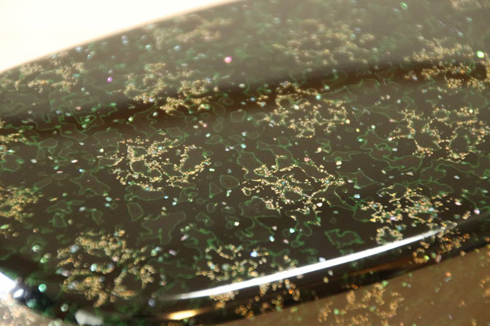 津軽塗 弁当箱（唐塗 貝蒔 黒）