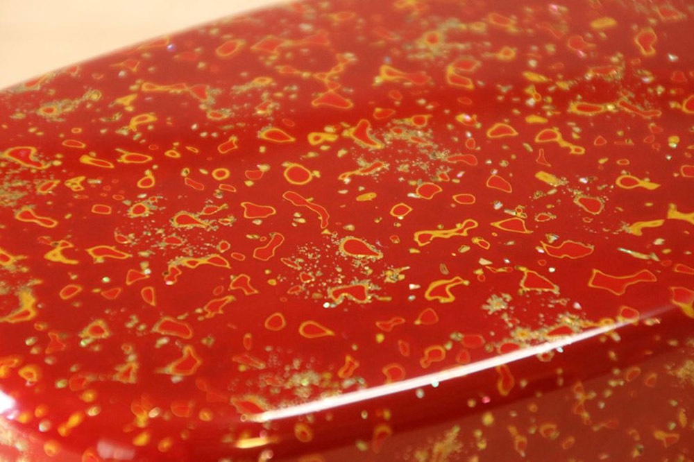 津軽塗 弁当箱（唐塗 貝蒔 赤々）