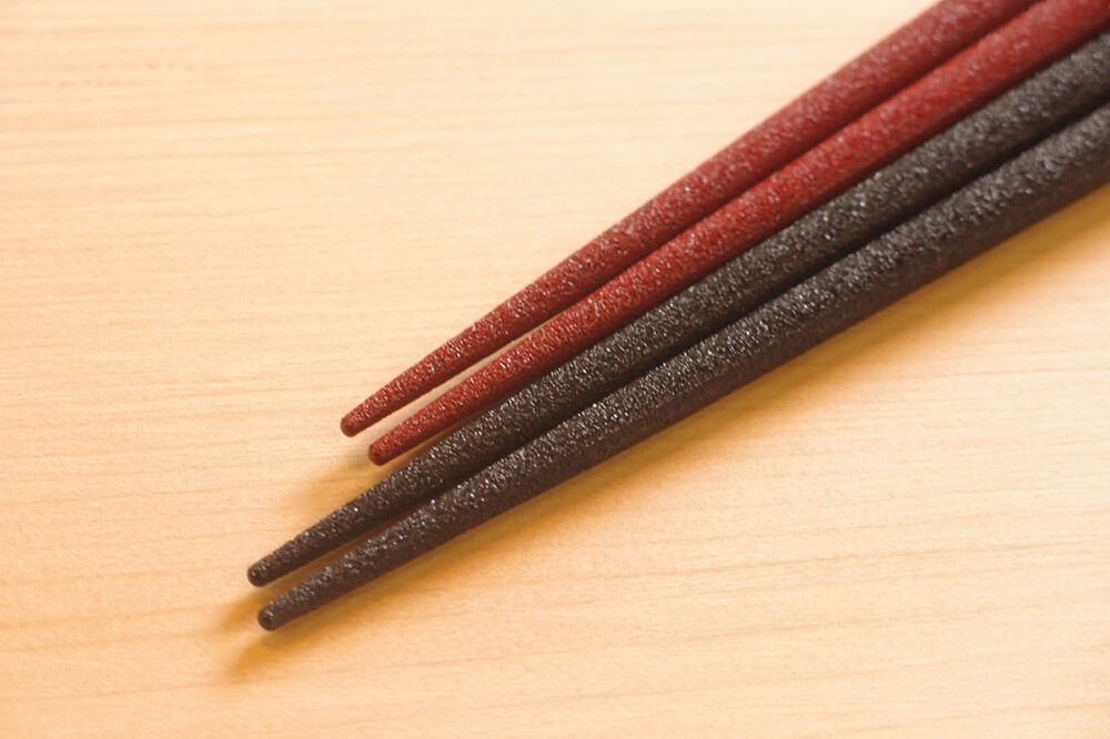 【寄附金額見直しました】津軽塗 夫婦箸 つがり【石地塗 黒（大）・赤（中）】