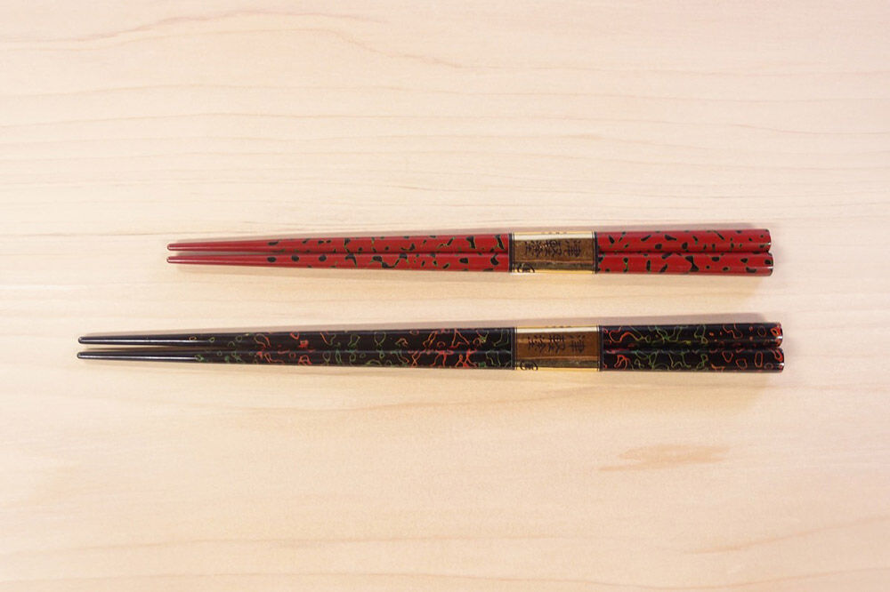 【寄附金額見直しました】津軽塗 夫婦箸 唐塗 呂（大）・赤（中）