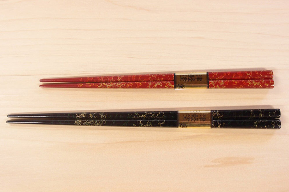【寄附金額見直しました】津軽塗 夫婦箸 唐塗 黒（大）・赤々（中）