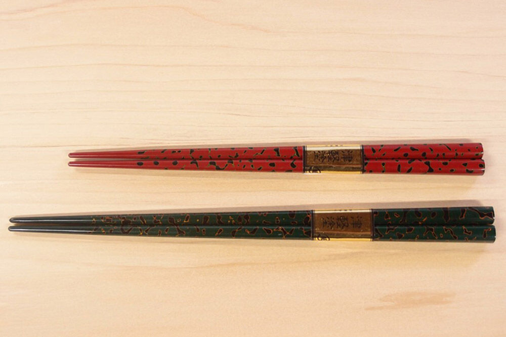【寄附金額見直しました】津軽塗 夫婦箸 唐塗 緑（大）・赤（中）