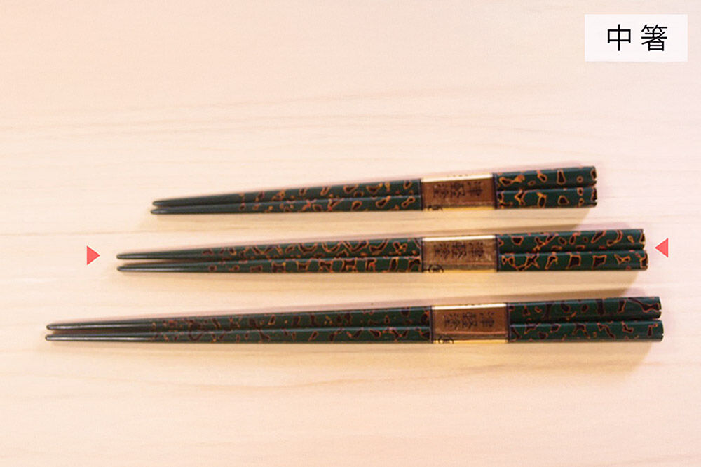 【寄附金額見直しました】津軽塗 唐塗箸（唐塗 緑・中箸）