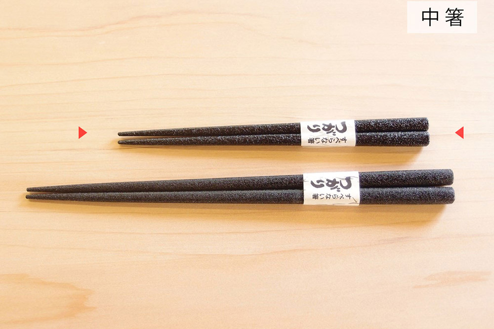 津軽塗 すべらない箸 つがり（石地塗 黒・中箸）
