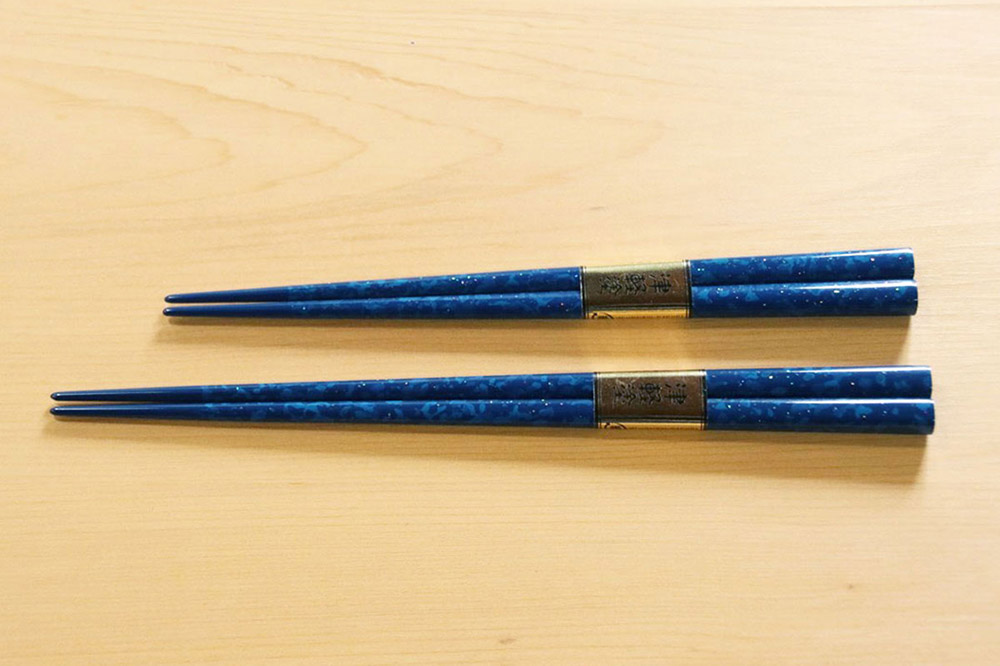 【皇室献上用新色】津軽塗 夫婦箸【ロイヤルブルー 貝蒔（大）・（中）】