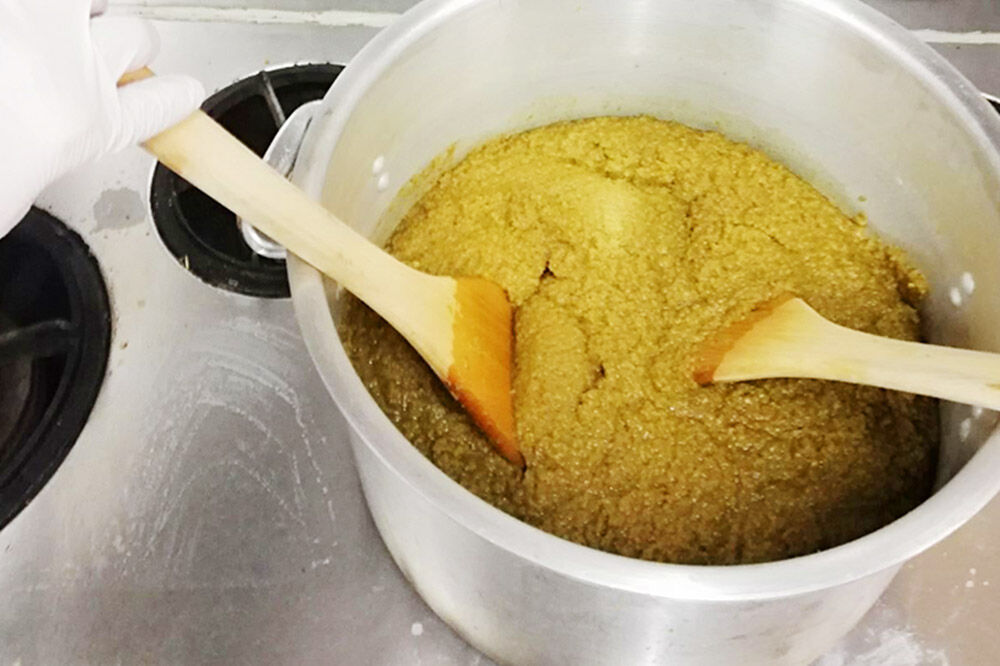 【寄附金額見直しました】清水森ナンバ・グリーンカレー手作りセットC