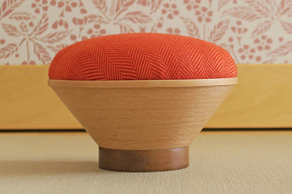 【寄附金額見直しました】BUNACO「正座のため」のイス（トール）ブルー 1個