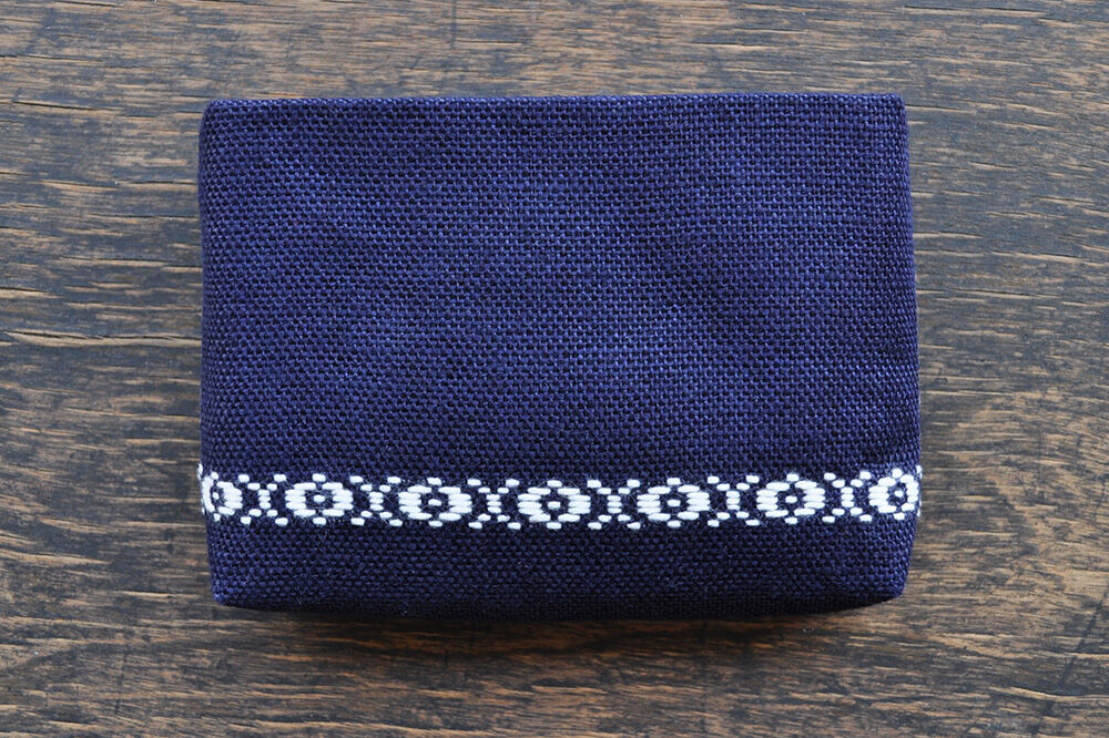 【寄附金額見直しました】津軽こぎん刺し ポーチ【 民芸品 工芸品 伝統技術 日用品 雑貨 ポーチ 】