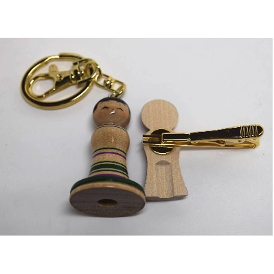 「こけス」ネクタイピン＆キーホルダー(緑ロクロ線)